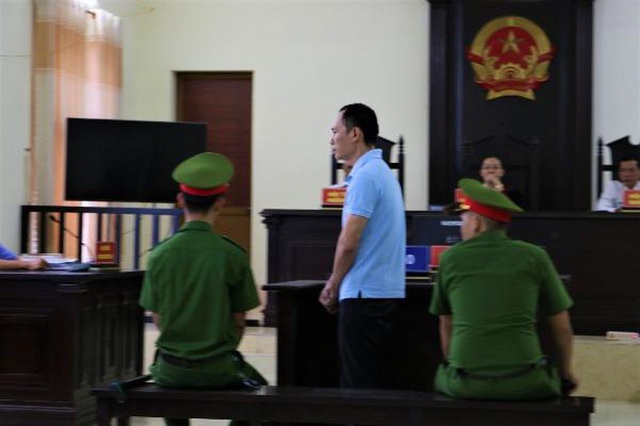 Đ&aacute;nh chết Trung t&aacute; c&ocirc;ng an v&igrave; nghi s&agrave;m sỡ, l&atilde;nh &aacute;n 10 năm t&ugrave; - 4