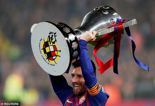 Lionel Messi lần thứ 6 giành Quả bóng vàng - 2
