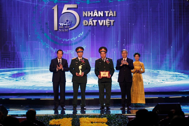 Giải nhất Nhân tài Đất Việt tiếp tục nhận huy chương vàng ở Hội chợ phát minh sáng chế lớn nhất thế giới - 2