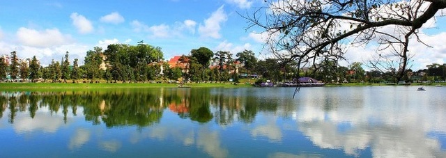 Những hồ nước cực đẹp được du khách yêu thích nhất Việt Nam - 3