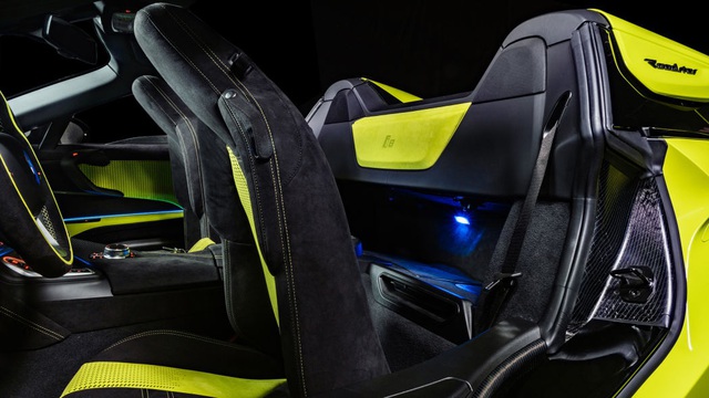 Cận cảnh chiếc BMW i8 Roadster m&agrave;u xanh neon độc nhất v&ocirc; nhị - 8