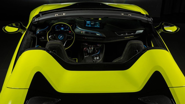 Cận cảnh chiếc BMW i8 Roadster m&agrave;u xanh neon độc nhất v&ocirc; nhị - 13