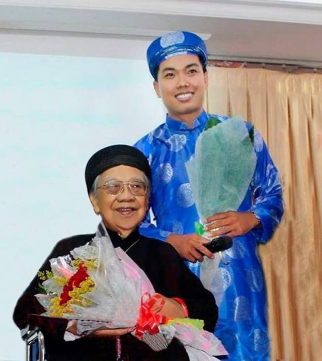 Hồ Nhựt Quang: Từ hướng dẫn viên du lịch đến diễn giả văn hóa - 2 Hồ Nhựt Quang: Từ hướng dẫn viên du lịch đến diễn giả văn hóa - 2