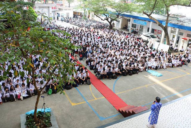 Hồ Nhựt Quang: Từ hướng dẫn viên du lịch đến diễn giả văn hóa - 4 Hồ Nhựt Quang: Từ hướng dẫn viên du lịch đến diễn giả văn hóa - 4