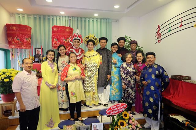 Hồ Nhựt Quang: Từ hướng dẫn viên du lịch đến diễn giả văn hóa - 5 Hồ Nhựt Quang: Từ hướng dẫn viên du lịch đến diễn giả văn hóa - 5