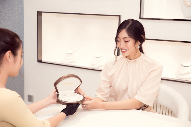 Dự án nhân ái của Lương Thùy Linh lọt danh sách 10 dự án hay nhất Hoa hậu Thế giới 2019 - 5 Dự án nhân ái của Lương Thùy Linh lọt danh sách 10 dự án hay nhất Hoa hậu Thế giới 2019 - 5