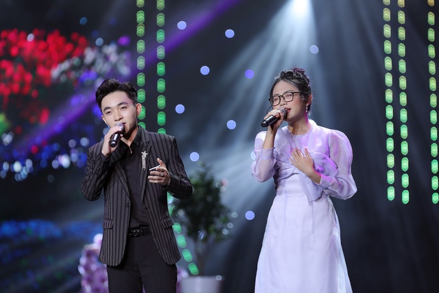 Đạo diễn - diễn viên Nguyễn Công Vượng xác lập kỷ lục Việt Nam - 11 Đạo diễn - diễn viên Nguyễn Công Vượng xác lập kỷ lục Việt Nam - 11