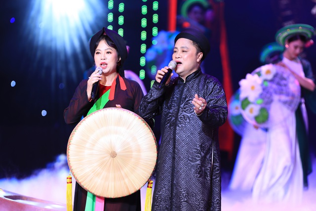 Đạo diễn - diễn viên Nguyễn Công Vượng xác lập kỷ lục Việt Nam - 4 Đạo diễn - diễn viên Nguyễn Công Vượng xác lập kỷ lục Việt Nam - 4