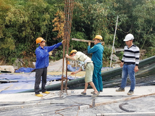 Tháo dỡ công trình xây dựng sai phép trong vùng di sản Tràng An - 2 Tháo dỡ công trình xây dựng sai phép trong vùng di sản Tràng An - 2