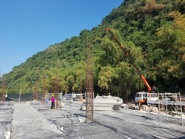 Tháo dỡ công trình xây dựng sai phép trong vùng di sản Tràng An - 5 Tháo dỡ công trình xây dựng sai phép trong vùng di sản Tràng An - 5