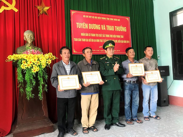 Khởi tố 2 vụ án hình sự vận chuyển trái phép chất ma túy trôi dạt vào bãi biển - 3 Khởi tố 2 vụ án hình sự vận chuyển trái phép chất ma túy trôi dạt vào bãi biển - 3