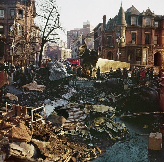 59 năm vụ hai m&aacute;y bay đ&acirc;m nhau thảm khốc tr&ecirc;n bầu trời New York - 1