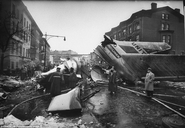 59 năm vụ hai m&aacute;y bay đ&acirc;m nhau thảm khốc tr&ecirc;n bầu trời New York - 2