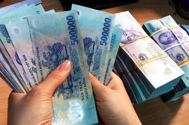 Thưởng Tết ngân hàng 1 tháng lương và sự thật... - 1 Thưởng Tết ngân hàng 1 tháng lương và sự thật... - 1