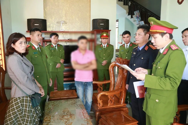 Bắt giám đốc, kế toán xuất khống trên 400 hóa đơn giá trị gia tăng - 3 Bắt giám đốc, kế toán xuất khống trên 400 hóa đơn giá trị gia tăng - 3
