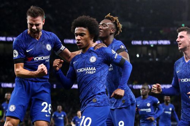 Tottenham 0-2 Chelsea: Willian lập cú đúp, Son Heung Min lại nhận thẻ đỏ - 2 Tottenham 0-2 Chelsea: Willian lập cú đúp, Son Heung Min lại nhận thẻ đỏ - 2
