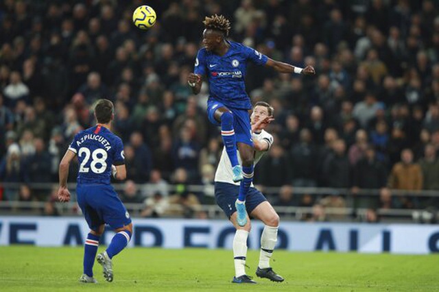 Tottenham 0-2 Chelsea: Willian lập cú đúp, Son Heung Min lại nhận thẻ đỏ - 4 Tottenham 0-2 Chelsea: Willian lập cú đúp, Son Heung Min lại nhận thẻ đỏ - 4