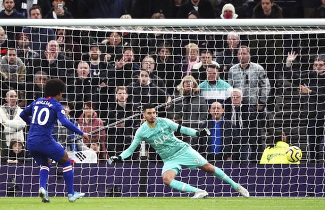 Tottenham 0-2 Chelsea: Willian lập cú đúp, Son Heung Min lại nhận thẻ đỏ - 5 Tottenham 0-2 Chelsea: Willian lập cú đúp, Son Heung Min lại nhận thẻ đỏ - 5