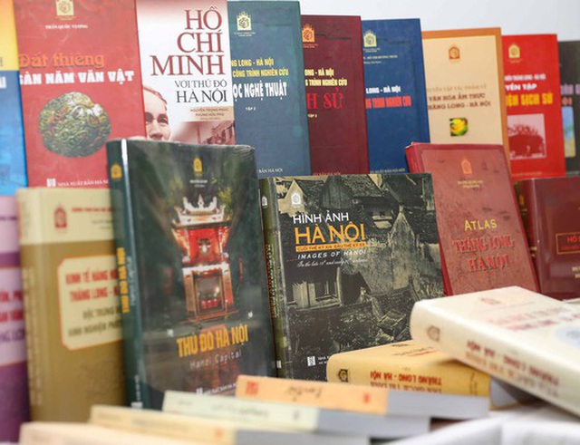 “Tủ sách Thăng Long ngàn năm văn hiến” đã hệ thống hoá 1000 năm lịch sử của Hà Nội - 3 “Tủ sách Thăng Long ngàn năm văn hiến” đã hệ thống hoá 1000 năm lịch sử của Hà Nội - 3