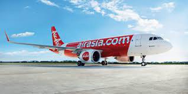 Máy bay Air Asia hạ cánh khẩn cấp xuống Tân Sơn Nhất vì sạc điện thoại phát nổ - 1