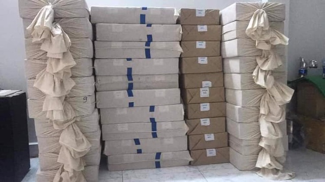 20 nghìn đồng tiền mới “cháy” hàng, dân buôn đẩy phí cao ngất - 7