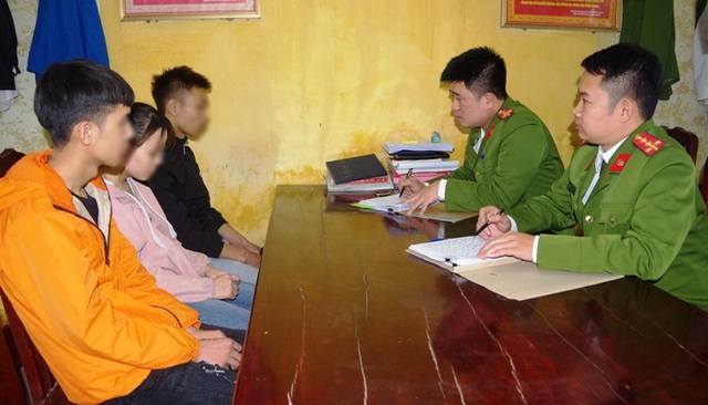 Trộm 46 con chim bồ c&acirc;u, 4 đối tượng bị khởi tố - 1