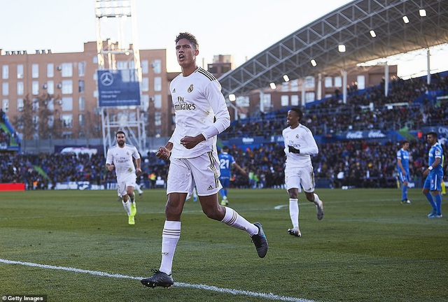 Thắng đậm trận derby, Real Madrid áp sát Barcelona - 11 Thắng đậm trận derby, Real Madrid áp sát Barcelona - 11