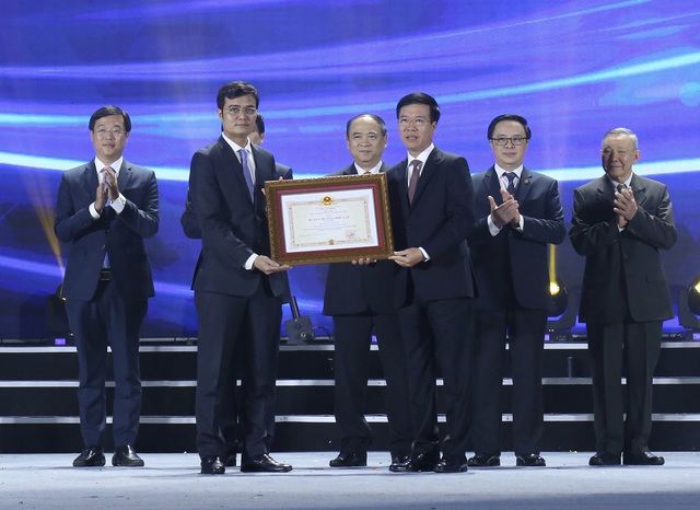 Hội Sinh viên Việt Nam nhận Huân chương Độc lập hạng Nhất lần thứ 2 - 3