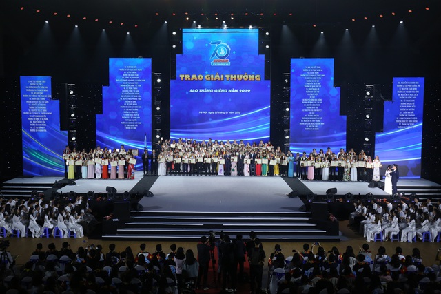 Hội Sinh viên Việt Nam nhận Huân chương Độc lập hạng Nhất lần thứ 2 - 5