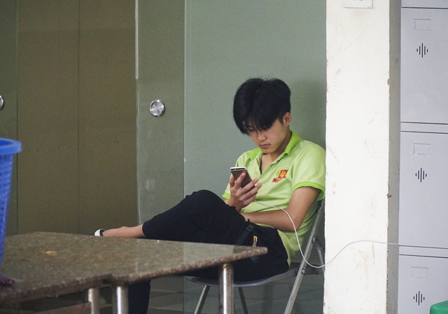 Hà Nội: Quán nhậu đìu hiu vắng khách, thất thu sau Nghị định 100 - 3 Hà Nội: Quán nhậu đìu hiu vắng khách, thất thu sau Nghị định 100 - 3