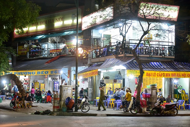 Hà Nội: Quán nhậu đìu hiu vắng khách, thất thu sau Nghị định 100 - 14 Hà Nội: Quán nhậu đìu hiu vắng khách, thất thu sau Nghị định 100 - 14