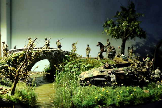 Sa bàn chiến tranh.jpg Sa bàn chiến tranh.jpg