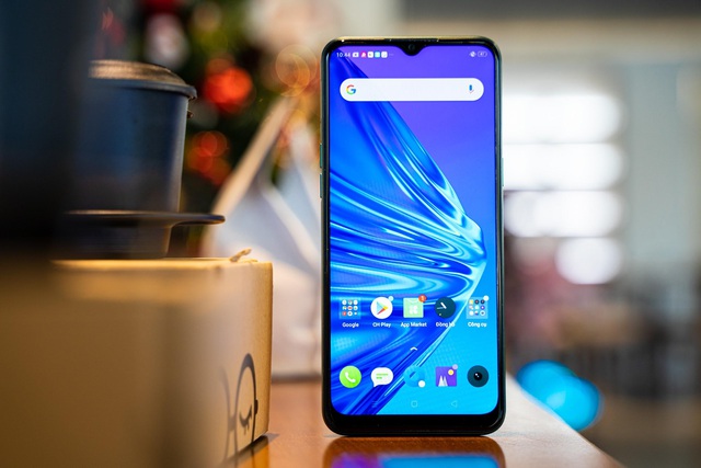 Realme tung smartphone phổ thông sở hữu 4 camera - 1 Realme tung smartphone phổ thông sở hữu 4 camera - 1