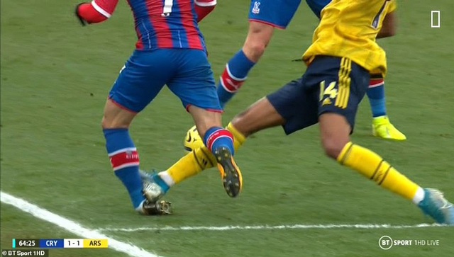 Aubameyang bị đuổi, Arsenal chật vật kiếm trận hòa trước Crystal Palace - 4 Aubameyang bị đuổi, Arsenal chật vật kiếm trận hòa trước Crystal Palace - 4
