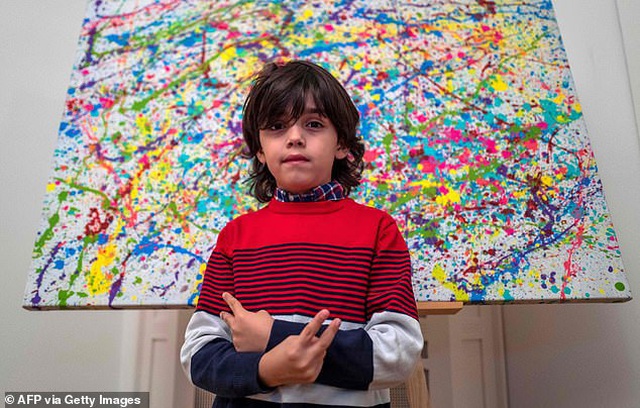 Thần đồng hội họa 7 tuổi bán tranh giá hàng trăm triệu đồng - 3