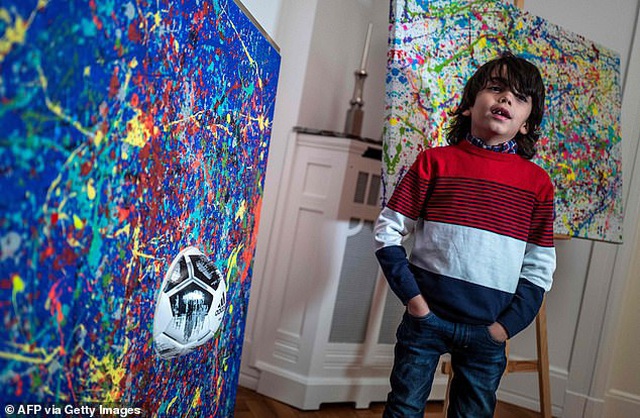 Thần đồng hội họa 7 tuổi bán tranh giá hàng trăm triệu đồng - 6