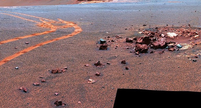 Sao Hỏa đang mất nước nhanh hơn dự tính của các nhà khoa học - 1