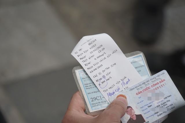Hà Nội: Nể nang chén rượu tất niên, lái xe bị tước giấy phép 17 tháng - 8