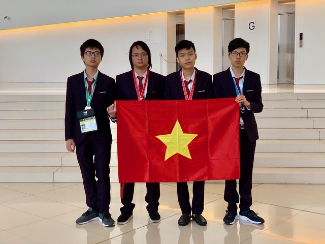 Những tấm huy chương, gương mặt vàng Việt Nam tại các kỳ thi Olympic quốc tế 2019 - 2