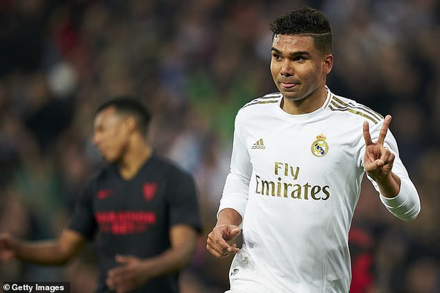 Real Madrid 2-1 Sevilla: Cú đúp của Casemiro - 4 Real Madrid 2-1 Sevilla: Cú đúp của Casemiro - 4