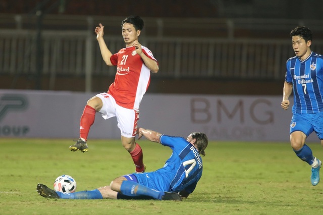 Báo Thái hào hứng khi Buriram United tái ngộ Công Phượng tại AFC Champions League - 1