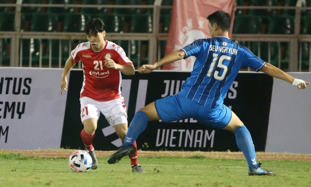 Báo Thái hào hứng khi Buriram United tái ngộ Công Phượng tại AFC Champions League - 2
