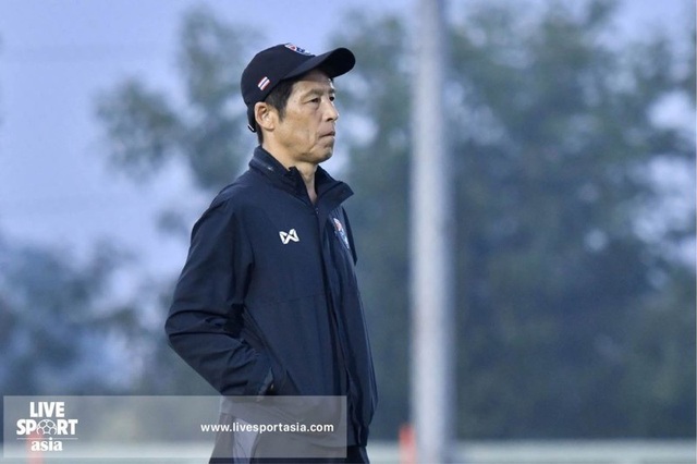 HLV Nishino có thể bị sa thải nếu thất bại ở AFF Cup 2020 - 1