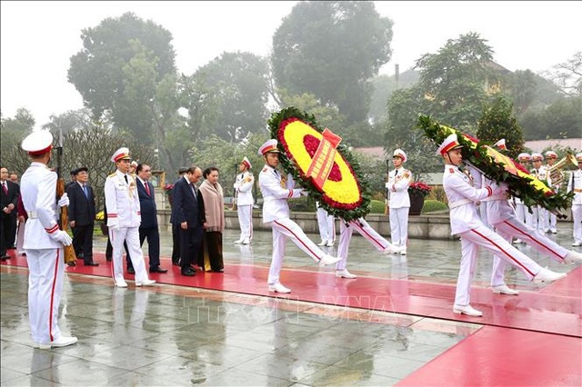 Lãnh đạo Đảng, Nhà nước vào Lăng viếng Chủ tịch Hồ Chí Minh nhân dịp Tết Canh Tý - 1