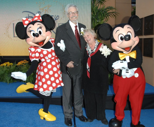 Hai diễn viên lồng tiếng cho chuột Mickey - Minnie nên duyên như thế nào? - 1