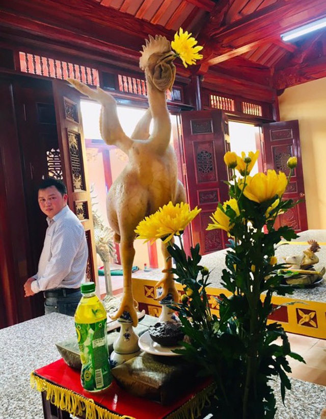 Những mâm cỗ gà chầu vô cùng độc đáo ngày Rằm tháng Giêng - 5 Những mâm cỗ gà chầu vô cùng độc đáo ngày Rằm tháng Giêng - 5