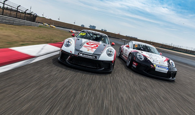 Porsche Carrera Cup Asia l&agrave; giải đua phụ thứ 2 của chặng đua F1 H&agrave; Nội - 1