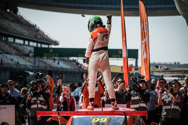 Porsche Carrera Cup Asia l&agrave; giải đua phụ thứ 2 của chặng đua F1 H&agrave; Nội - 4