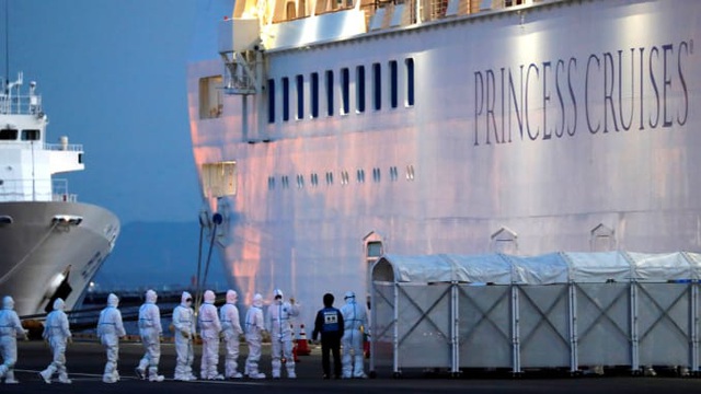 8 người nhiễm virus corona trên du thuyền ở Nhật Bản nguy kịch - 1