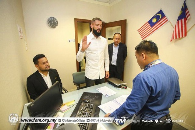 Malaysia có thêm “ngoại binh” chờ quyết đấu đội tuyển Việt Nam - 1
